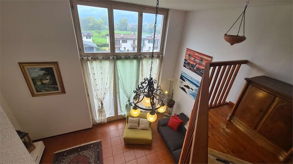 CHIASSO Seseglio: villetta contigua con giardino 5