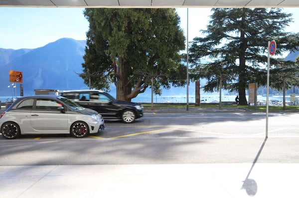 Lugano centro: negozio con vetrina fronte lago 4