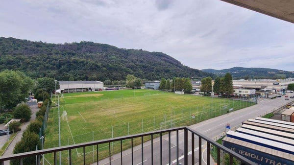 CHIASSO: spazioso attico 1.5 loc. panoramico 7