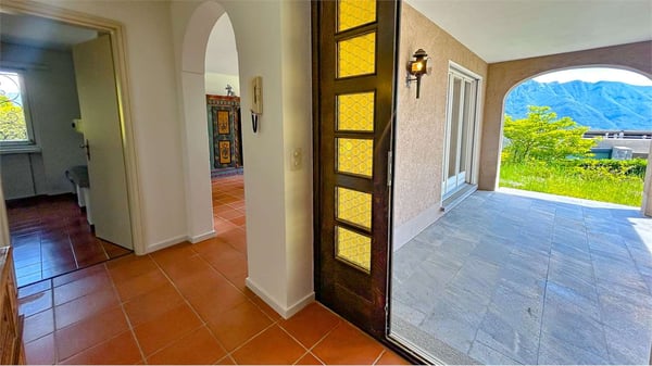 VILLA PANORAMICA A CARONA CON VISTA LAGO E PRIVACY 12