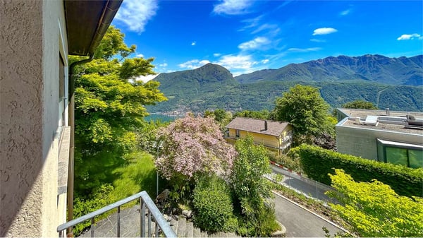 VILLA PANORAMICA A CARONA CON VISTA LAGO E PRIVACY 2