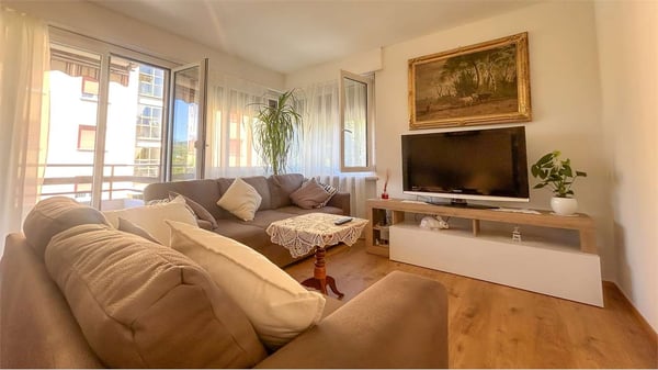 MAGLIASO: LUMINOSO TRILOCALE VICINO AI SERVIZI 7