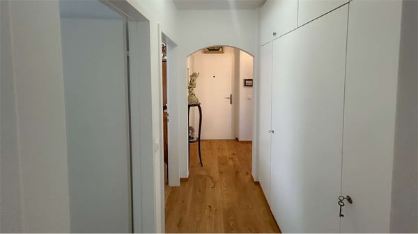 MAGLIASO: LUMINOSO TRILOCALE VICINO AI SERVIZI 12