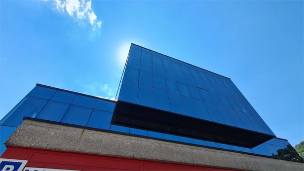 LUGANO: prestigioso nuovo ufficio in edificio moderno 1