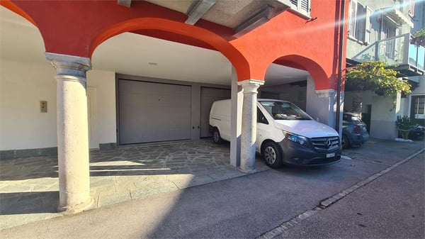 MENDRISO CAPOLAGO: SUGGESTIVO ATTICO VISTA LAGO 4