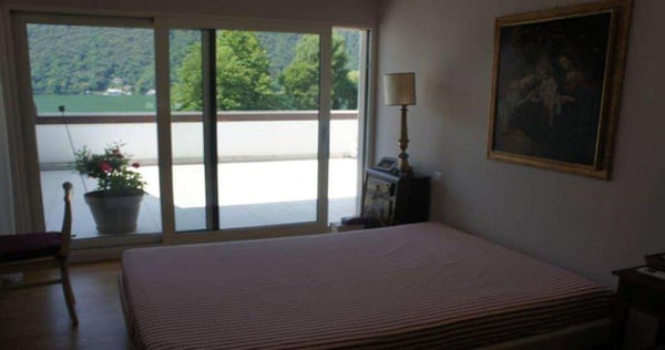 MELANO: SPLENDIDO ATTICO 270 mq VISTA LAGO 6