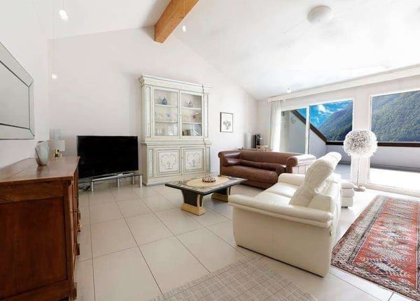 MELANO: SPLENDIDO ATTICO 270 mq VISTA LAGO 4