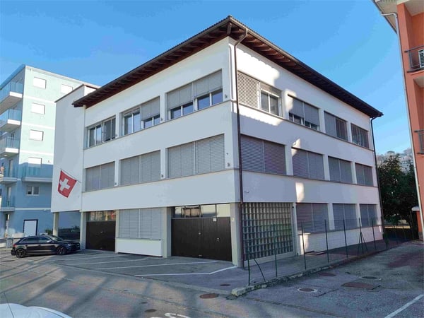 MAGAZZINO E UFFICI IN ZONA STRATEGICA 2