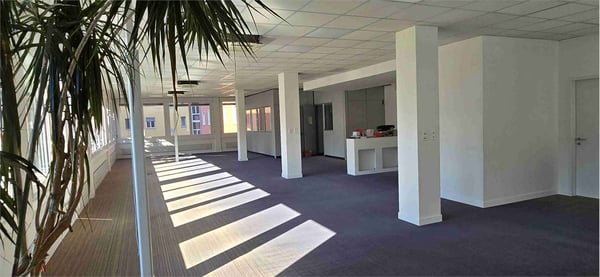 MAGAZZINO E UFFICI IN ZONA STRATEGICA 4