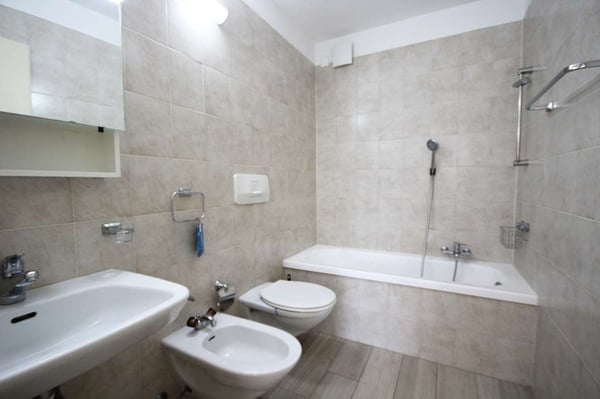 Balerna: rinnovato appartamento con terrazza vicino al centro 6