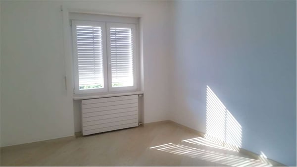 1.5 locali soleggiato con vista lago 8