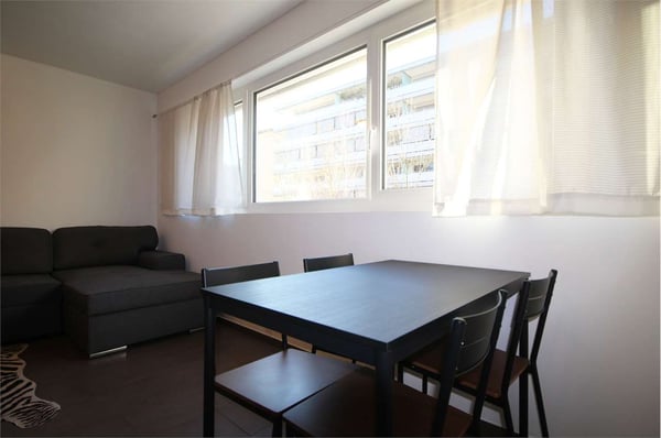 Chiasso: moderno appartamento completamente arredato in centro 3