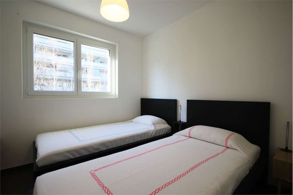 Chiasso: moderno appartamento completamente arredato in centro 4