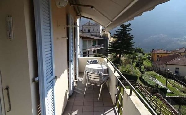 AROGNO: GRANDE CASA PANORAMICA NEL NUCLEO 4