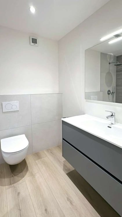 Ristrutturato appartamento di 1.5 locali con terrazzi 8