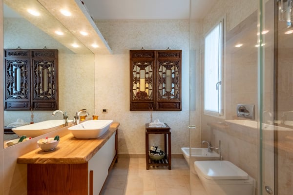 Varazze (ITALIA): elegant villa with a swimming pool, garden, olive grove and garage 14