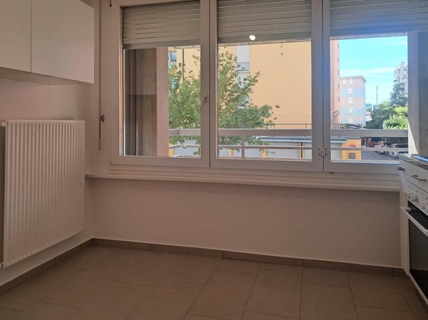 Chiasso: spazioso appartamento di 6.5 locali con balconi 5