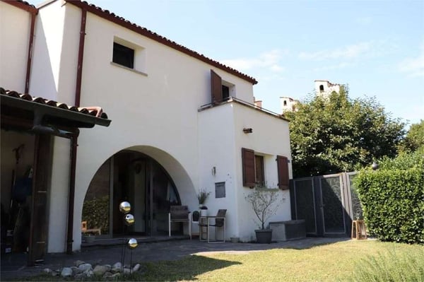 RIVA SAN VITALE: SUGGESTIVA CASA 5.5 loc. CON GIARDINO 2
