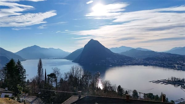 APPARTAMENTO DI LUSSO 4,5 LOCALI VISTA LAGO 2