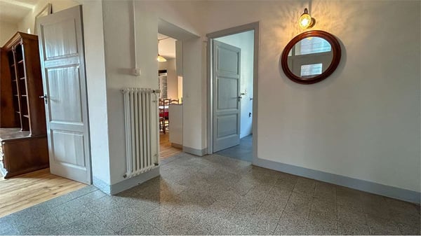 Villa storica indipendente con ampio giardino e terreno edificabile 8