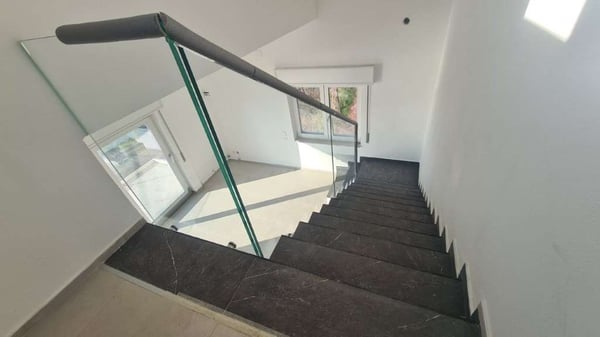 ROVIO: CASA SINGOLA 6.5 LOC. VISTA LAGO 13