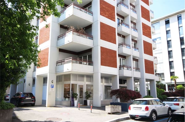 Lugano: attico panoramico di 2,5 locali con terrazza in prossimità del 8