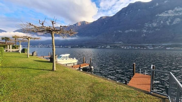 RIVA SAN VITALE: GRAZIOSO 3.5 LOC. FRONTE LAGO 5