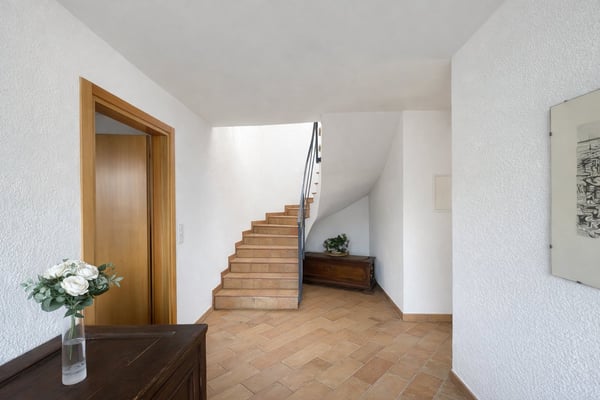 Incantevole casa bifamiliare di 5 locali a Besazio 9