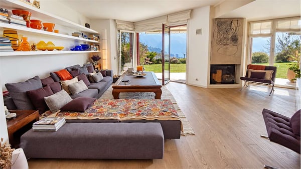 PRESTIGIOSO APPARTAMENTO CON GIARDINO E VISTA LAGO 2