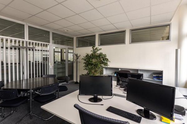 Helle Arbeitsumgebung im Businesspark Bern 7