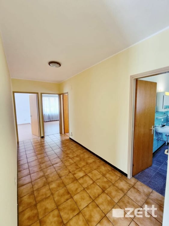 Casa indipendente 4.5 locali con ampio giardino a Medeglia 9
