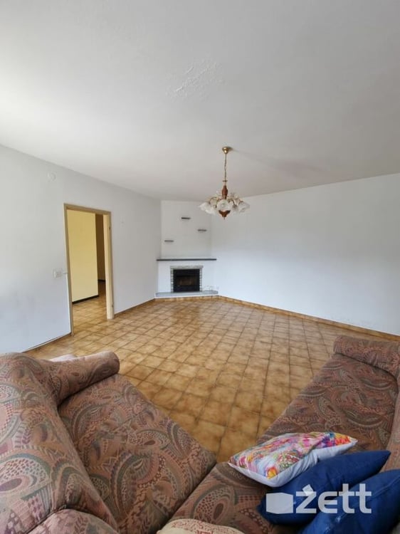 Casa indipendente 4.5 locali con ampio giardino a Medeglia 3