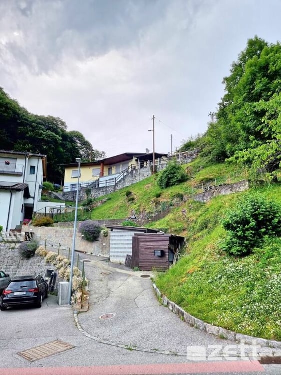 Casa indipendente 4.5 locali con ampio giardino a Medeglia 20