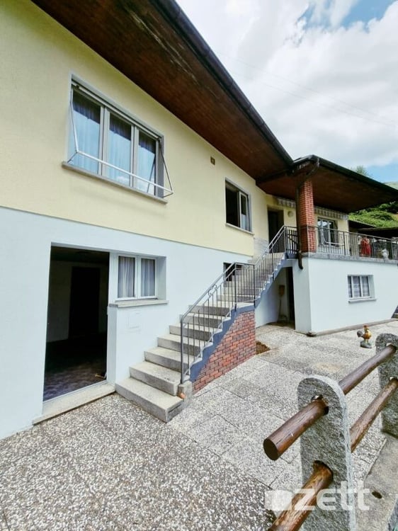 Casa indipendente 4.5 locali con ampio giardino a Medeglia 2