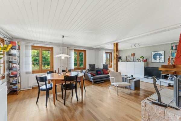 6 ZIMMER EINFAMILIENHAUS EINSEITIG ANGEBAUT 3