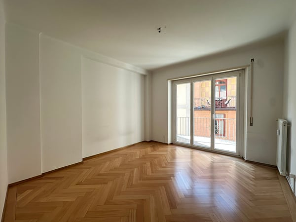 4 locali in Via Cattedrale, zona pedonale Lugano 5