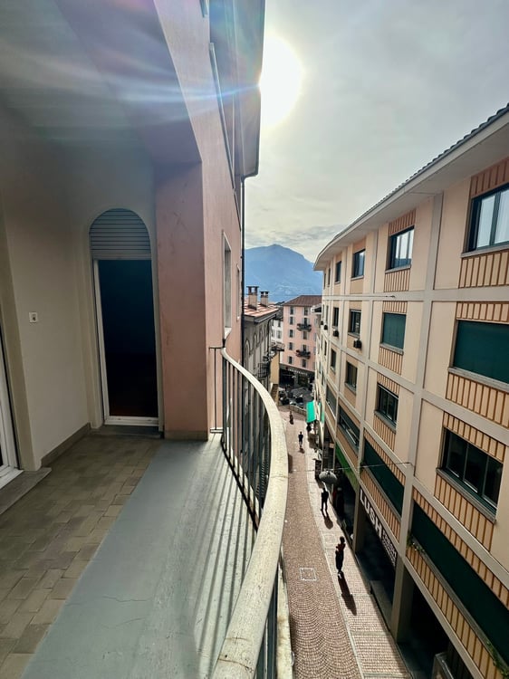 4 locali in Via Cattedrale, zona pedonale Lugano 1