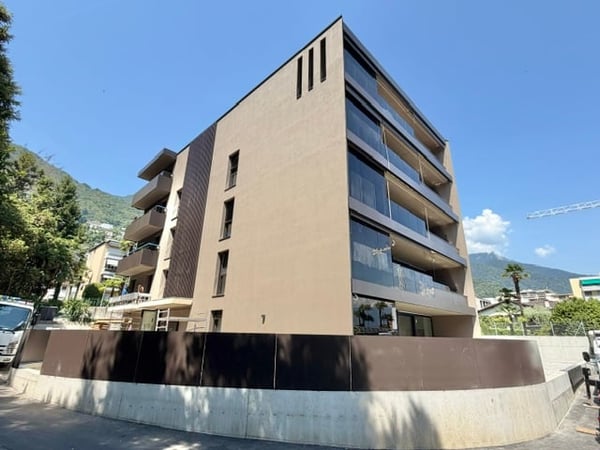 VENDESI A MINUSIO - APPARTAMENTO 3.5 LOCALI AL PIANTERRENO IN NUOVA RESIDENZA