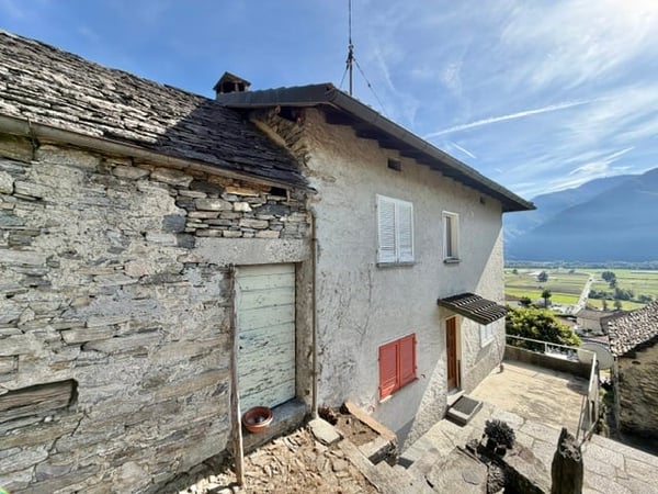 VENDESI A LAVERTEZZO - Terreno edificabile con vista sul piano di Magadino e il Lago Maggiore 9