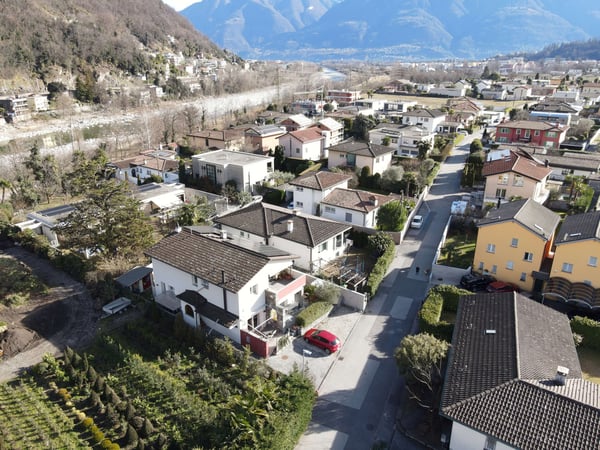 Casa completamente ristrutturata a due passi dal fiume Maggia / Renoviertes Haus auch ZWEITWOHNSITZ 2