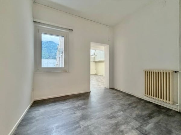 Ufficio al 1° piano in affitto nella Zona Industriale di Avegno Gordevio 6