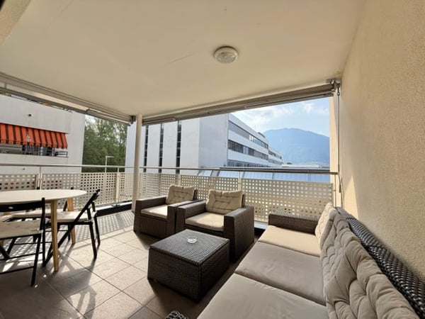 AFFITTASI A LOCARNO - Appartamento arredato di 2.5 locali al 2°piano 2