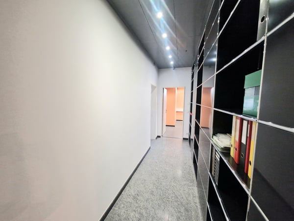 AFFITTASI AD ASCONA - 3 funzionali uffici in condivisione con studio medico 6
