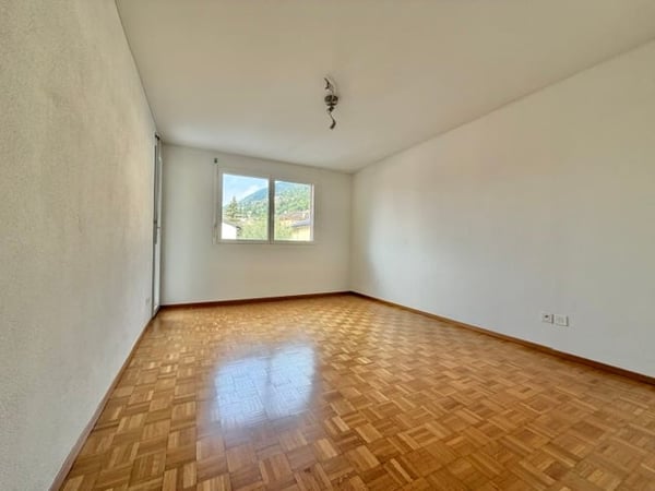 AFFITTASI A MINUSIO - APPARTAMENTO DI 3.5 LOCALI AL SECONDO PIANO 5