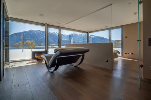 VENDESI A MINUSIO - moderno attico duplex di 5.5 locali con vista lago in casa bifamiliare 1