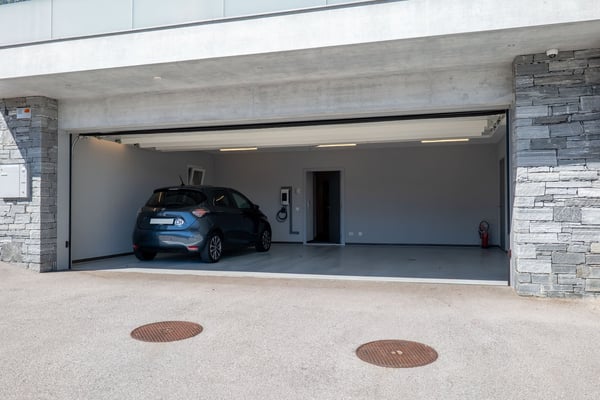 VENDESI A MINUSIO - moderno attico duplex di 5.5 locali con vista lago in casa bifamiliare 26