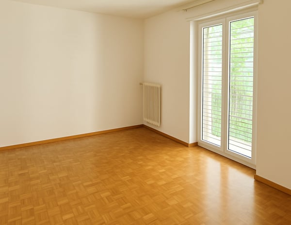 STABILE RINNOVATO, AMPIO 1.5 LOCALI 2