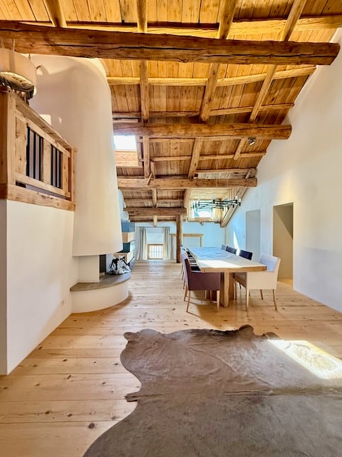 Zuoz -Elegante Appartamento in casa tipica engadinese 4
