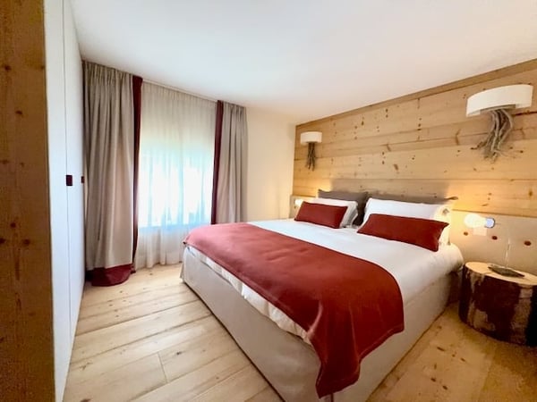 Zuoz -Elegante Appartamento in casa tipica engadinese 11