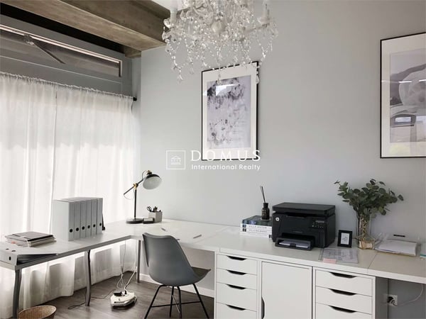 Negozio, spazio commerciale con vetrine 3